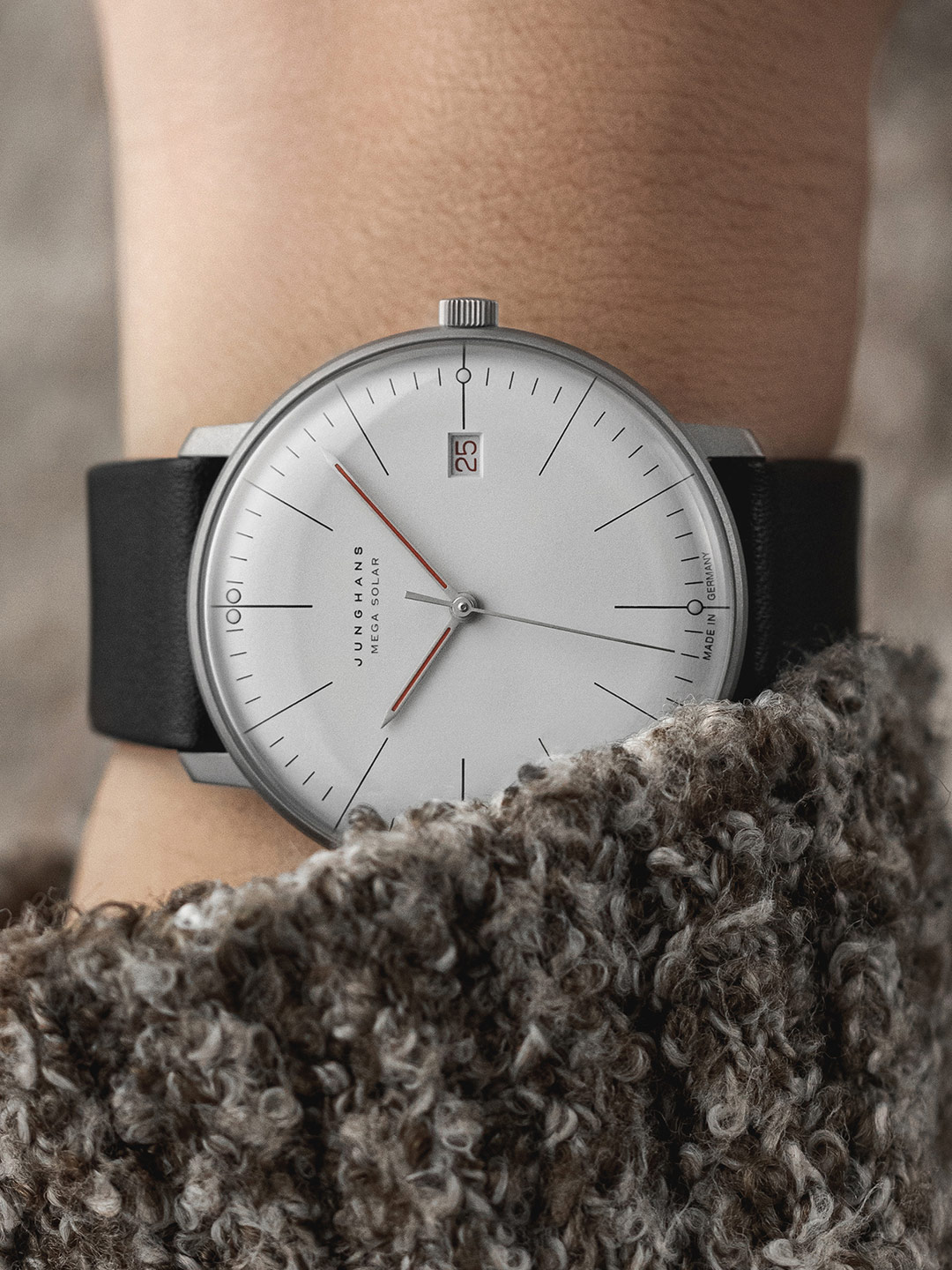 Junghans Max Bill Mega Solar Bauhaus Herrenuhr 059/2326.02