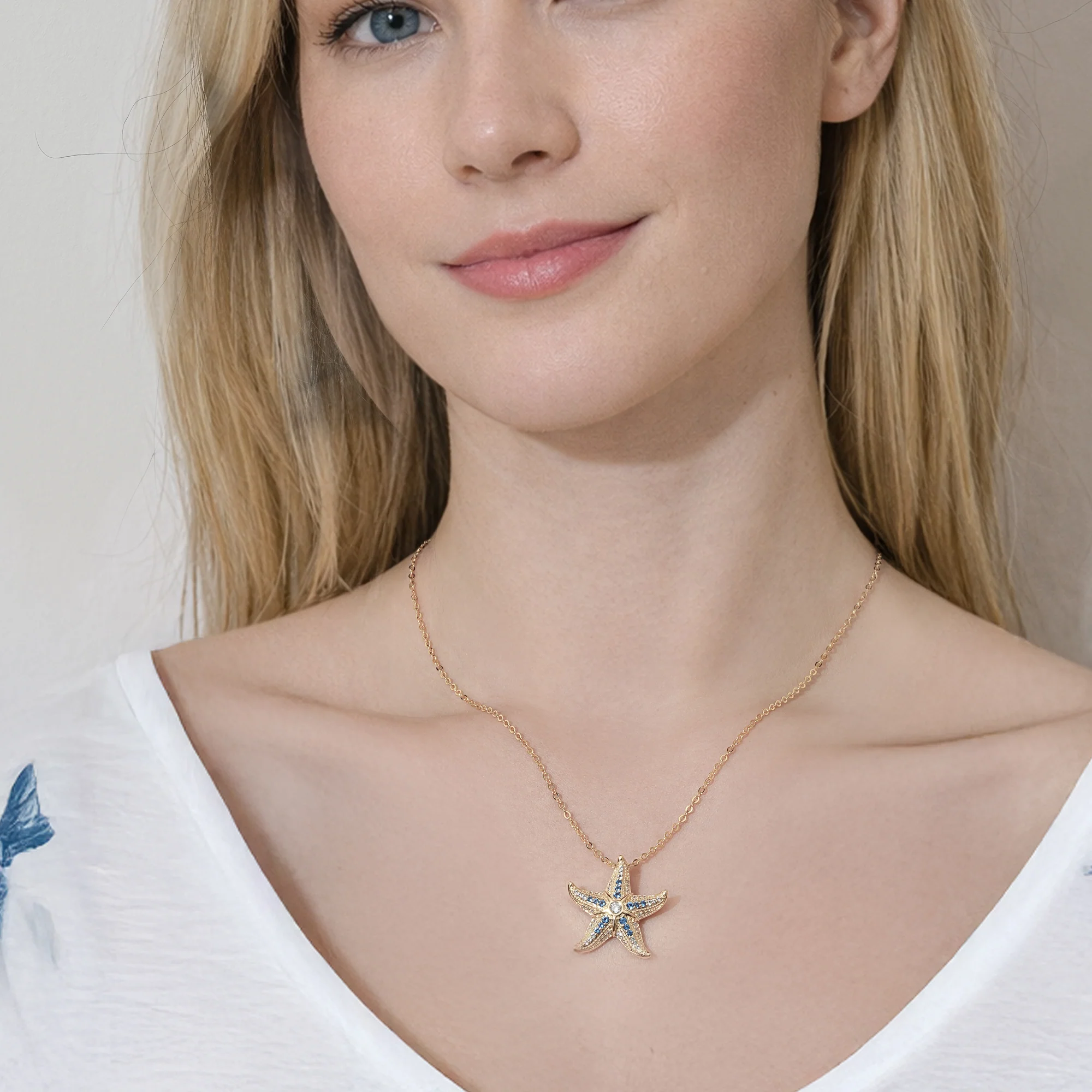 Seinerzeit Anhänger Svenja Royal Seestern Anhänger mit tiefblauen Zirkonia und weißen Akzenten