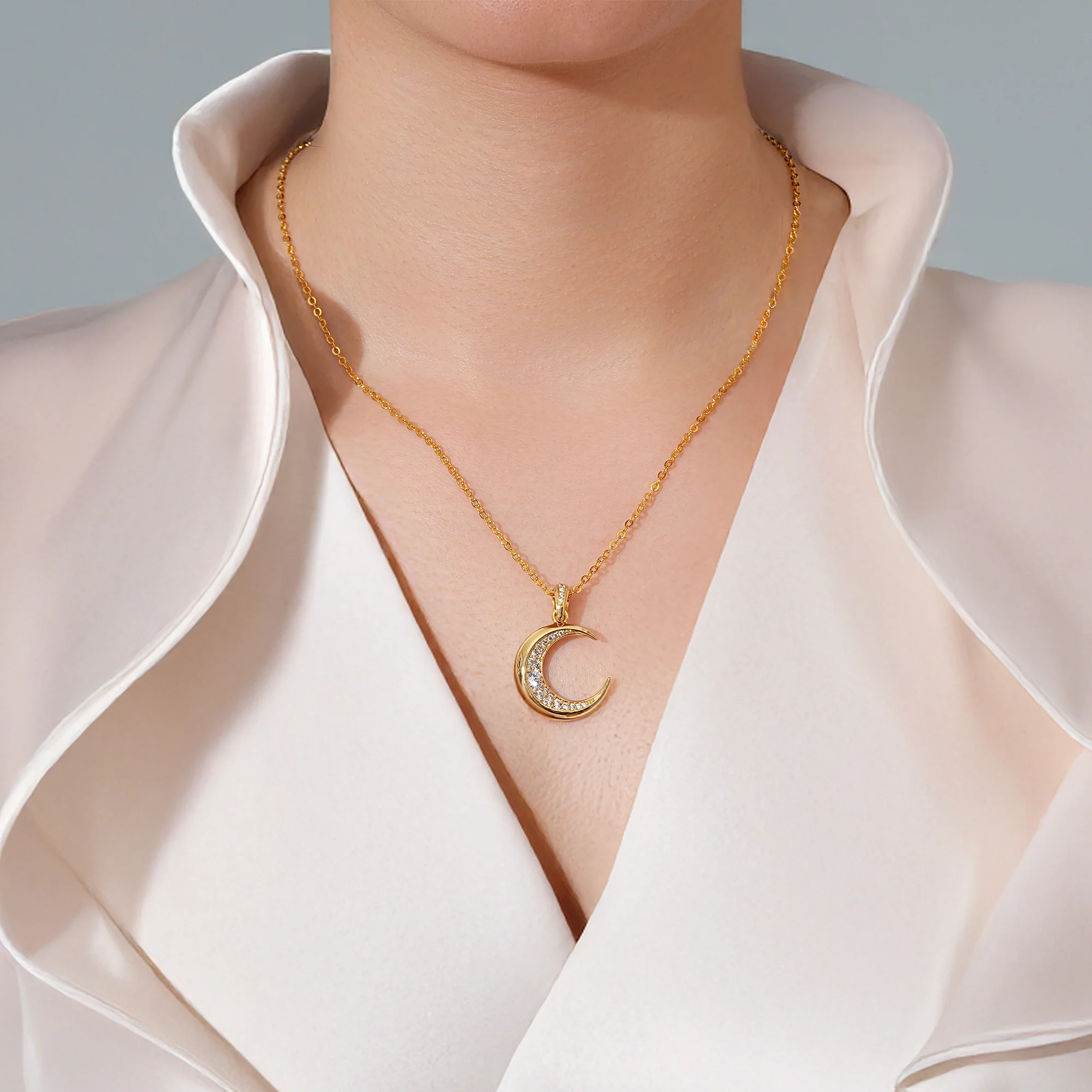 Seinerzeit Anhänger Muna Gold Mond Anhänger, Sichelmond aus 925 Sterling Silber, 18K vergoldet