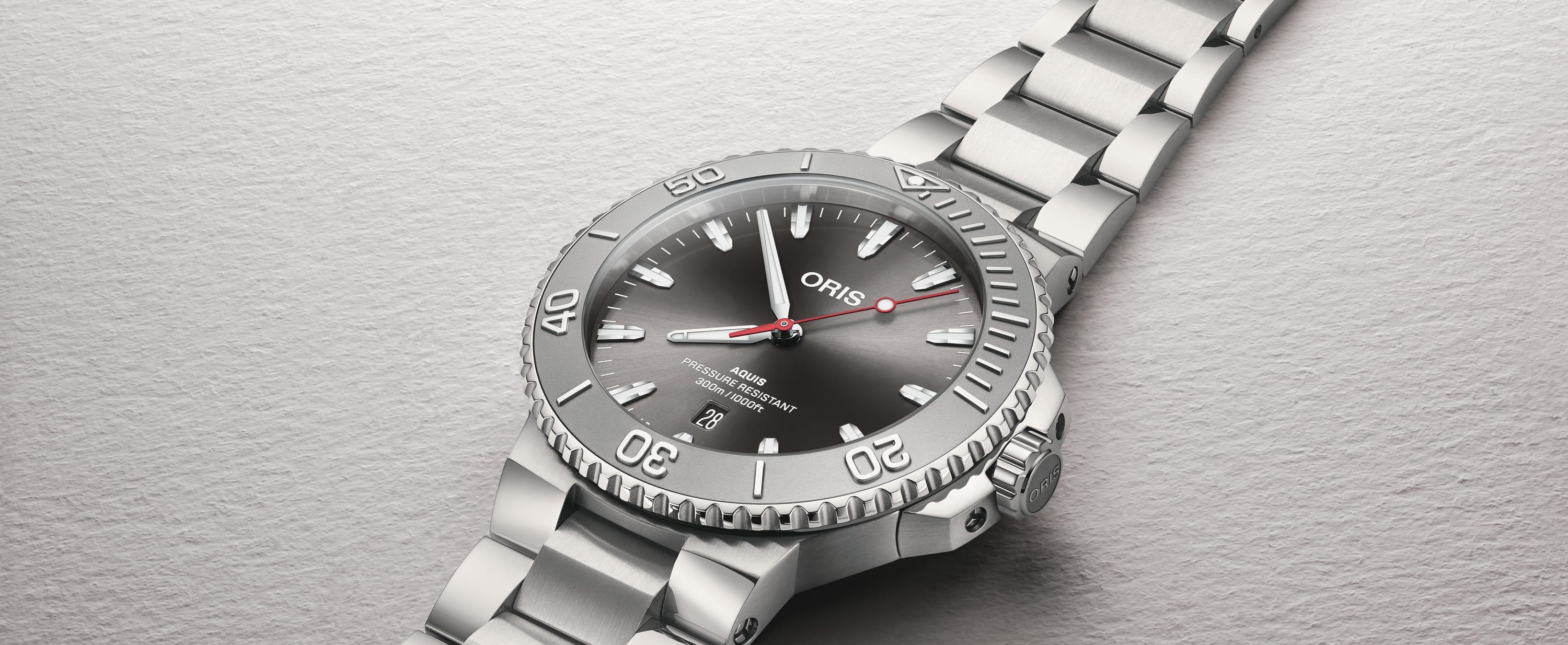 Oris AQUIS DATE RELIEF Herrenuhr 01 733 7789 4153-07 8 23 04PEB