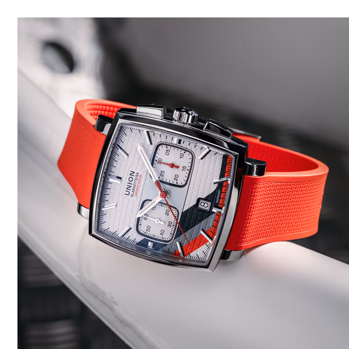 Union Glashütte Averin Chronograph Limitierte Edition Sachsen Classic, 41 x 41 mm, Limitierte Auflage von 350 Stück Herrenuhr D015.527.17.011.09