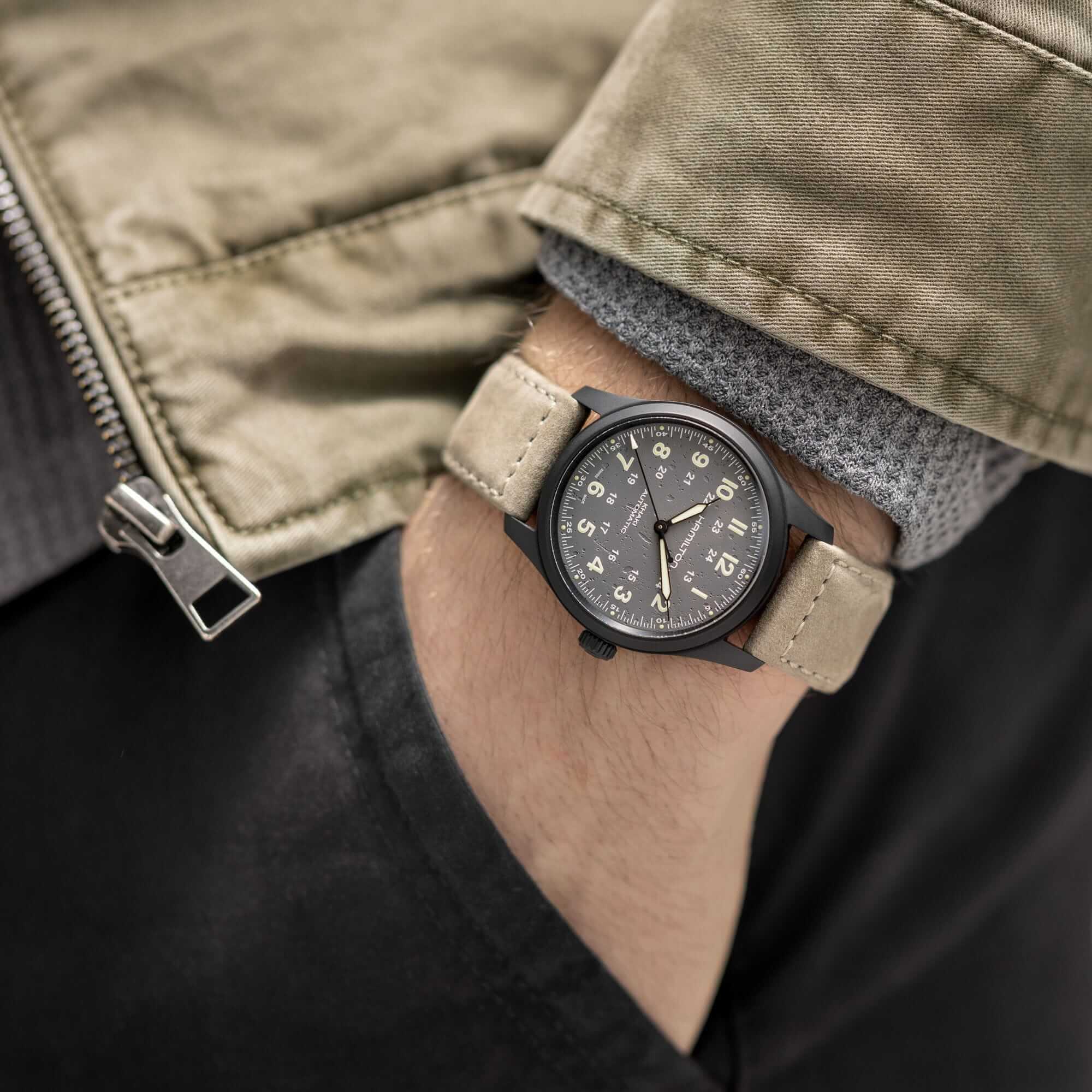 Hamilton Khaki Titanium Automatik Herrenuhr H70215880