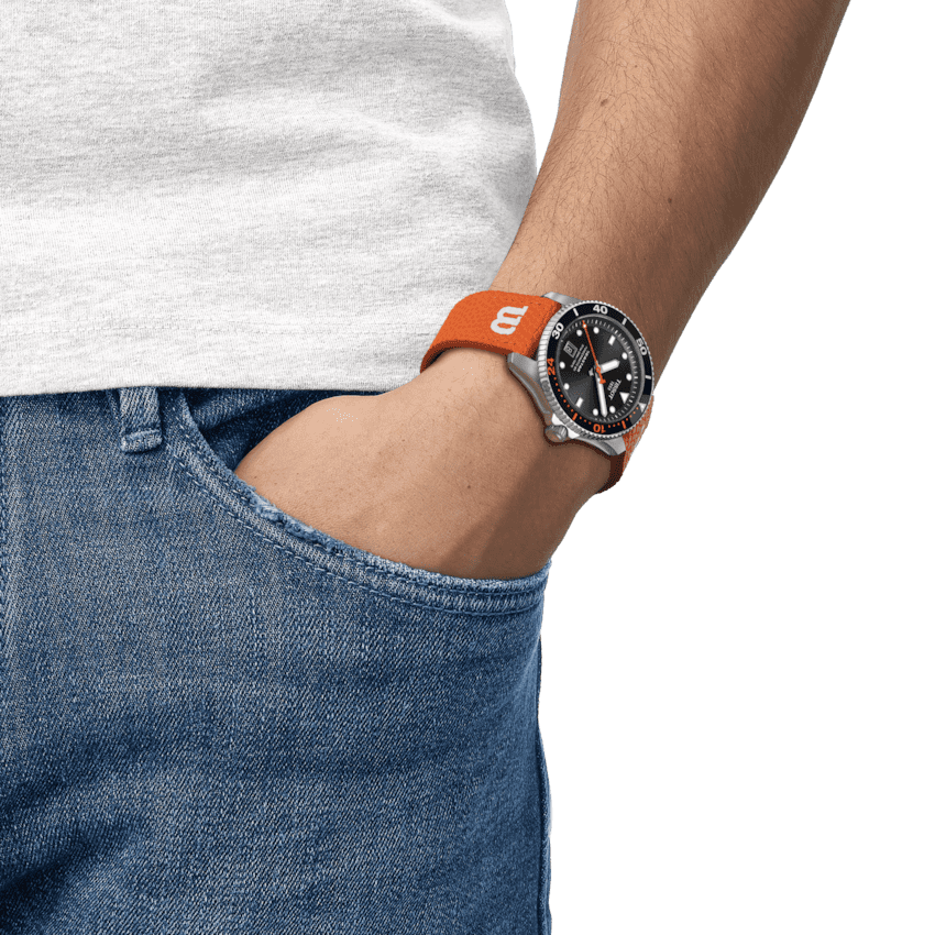 Tissot Seastar Wilson WNBA  Herrenuhr Set mit weißem Lederarmband T120.807.17.051.00