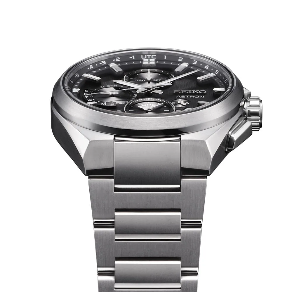 Seiko Astron GPS Solar Dual Time Chronograph Herrenuhr SSH163J1