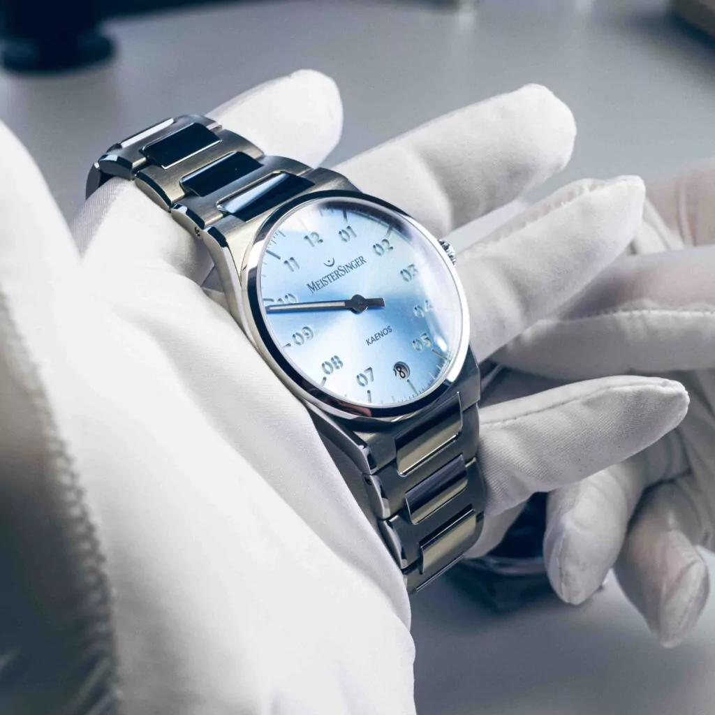 Meister Singer Kaenos, Sonnenschliff Eisblau, Automatik Herrenuhr KS914