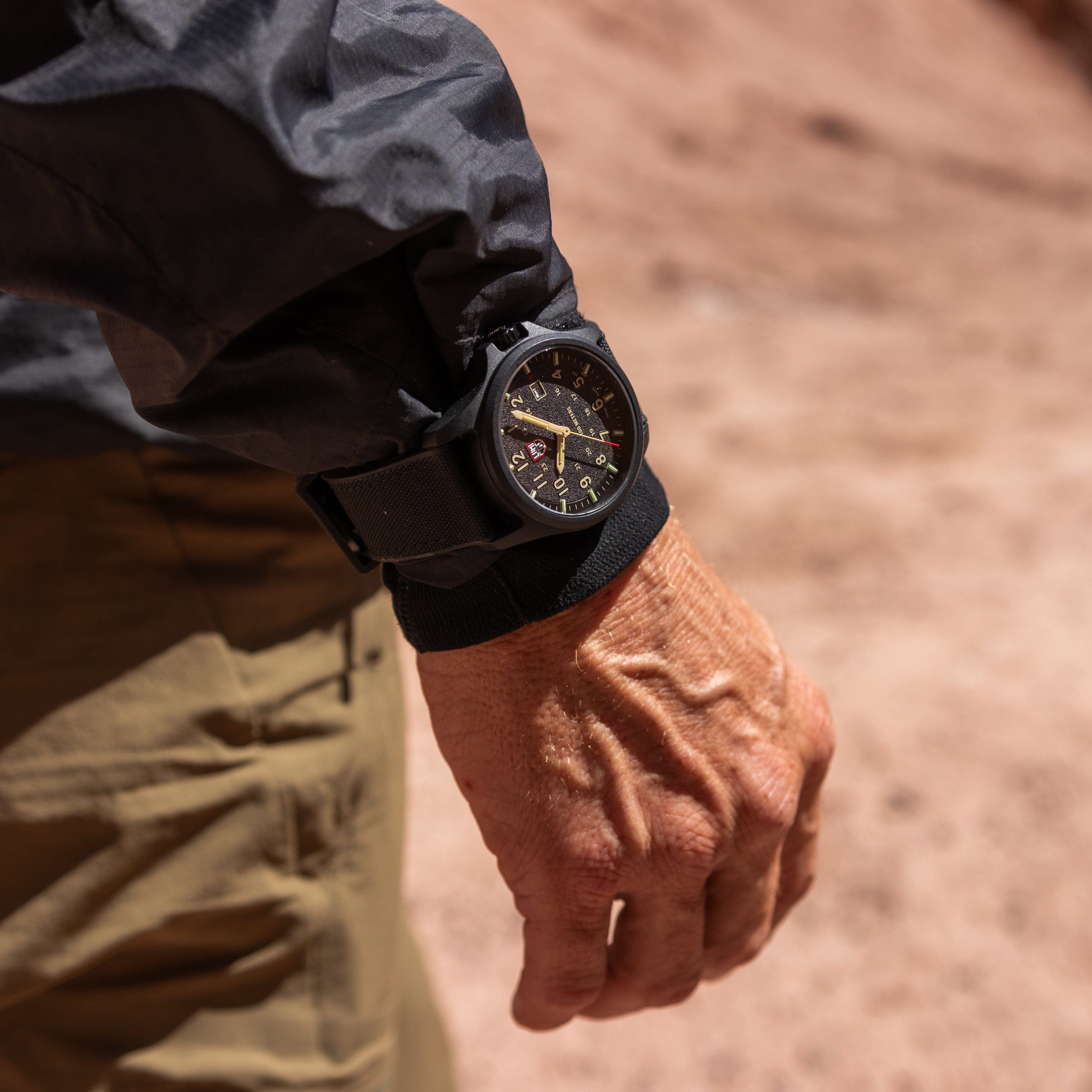 Luminox Atacama Field Herrenuhr inklusive Wechselarmband XL.1970.SET