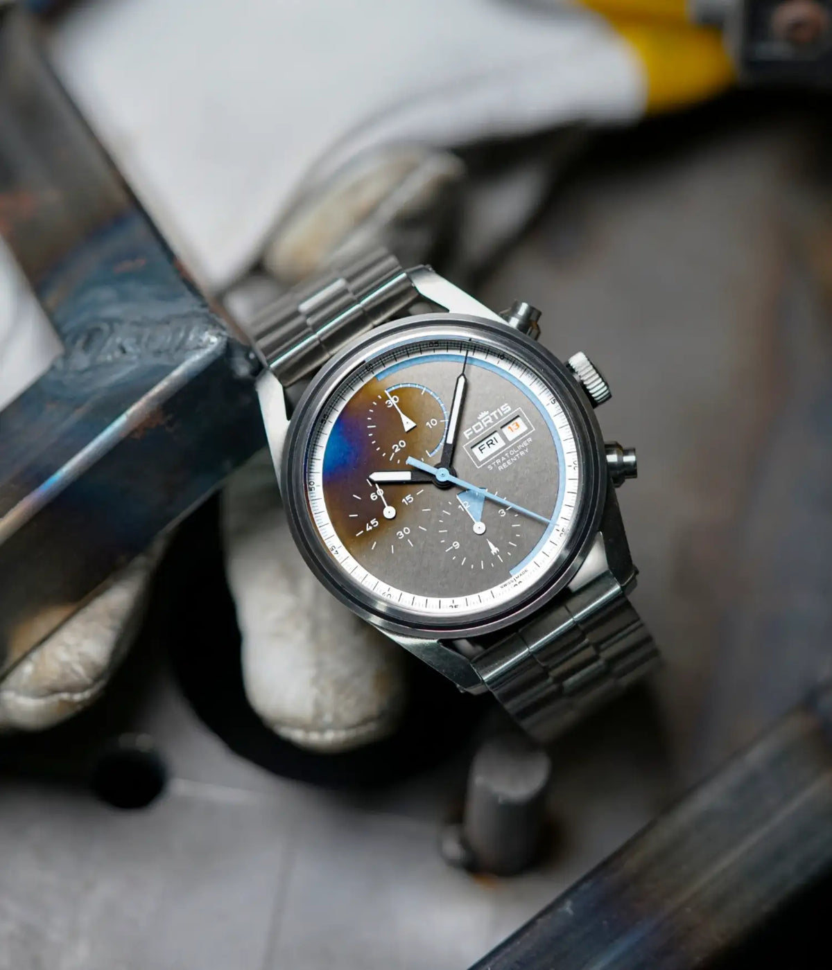 Fortis Stratoliner Colorway Reentry Edition Herrenuhr F2340019