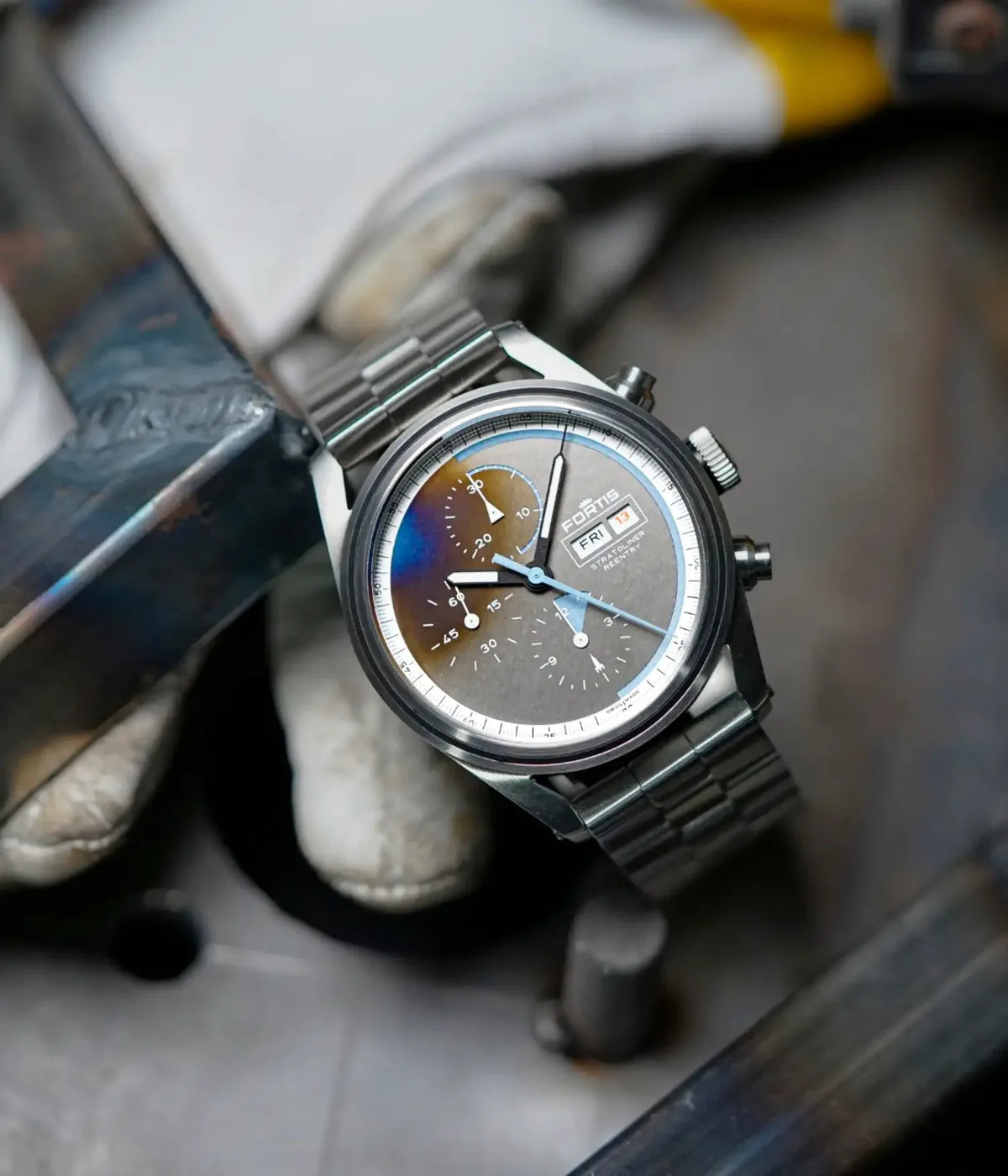 Fortis Stratoliner Colorway Reentry Edition Herrenuhr F2340019