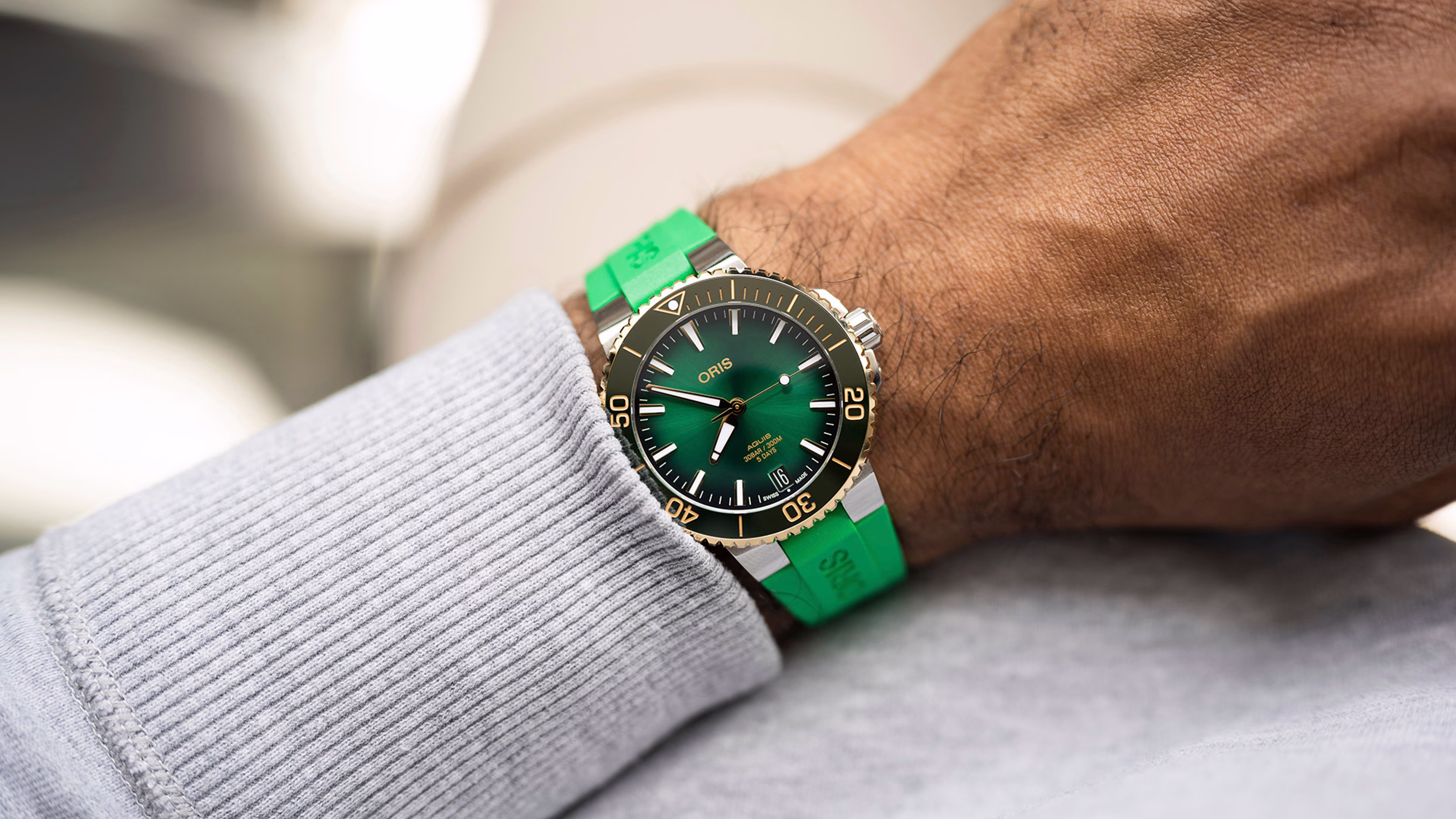 Oris Aquis Date Calibre 400 41,5mmTaucheruhr, Grün Herrenuhr 01 400 7769 6357-07 4 22 77FC