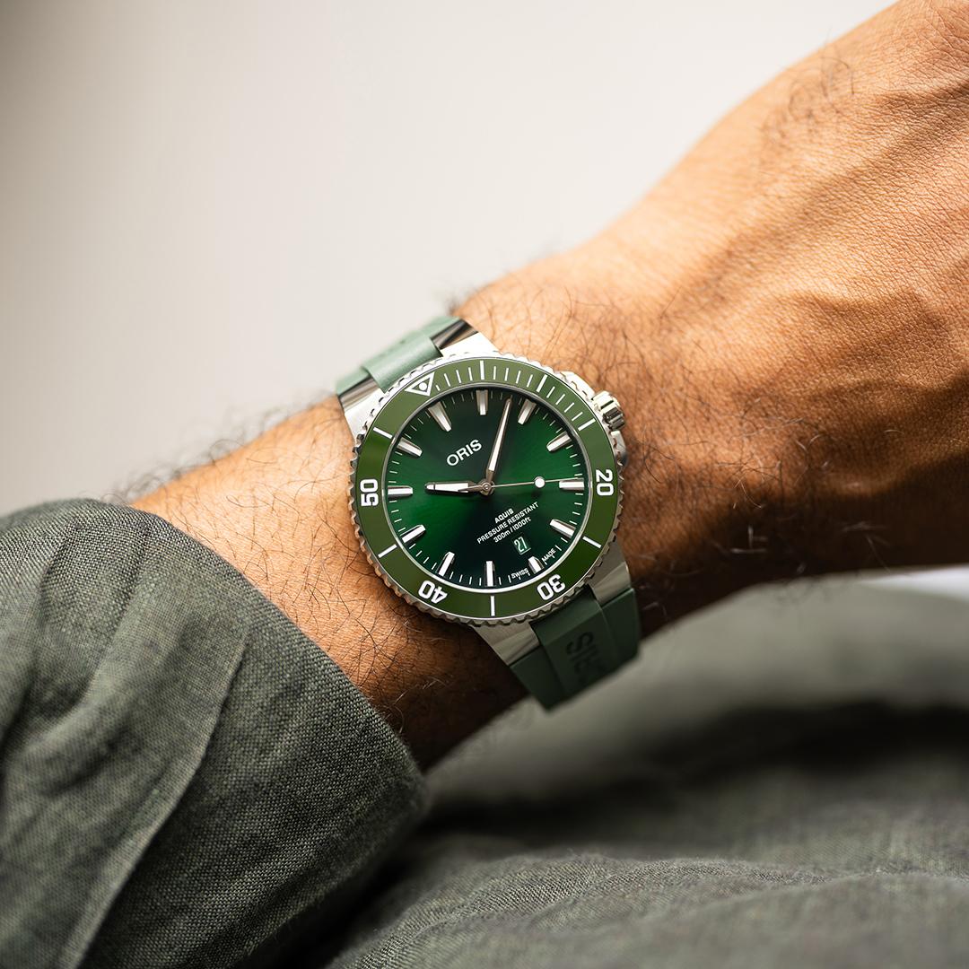 Oris Herrenuhr Aquis 01 733 7789 4157-07 4 23 37FC