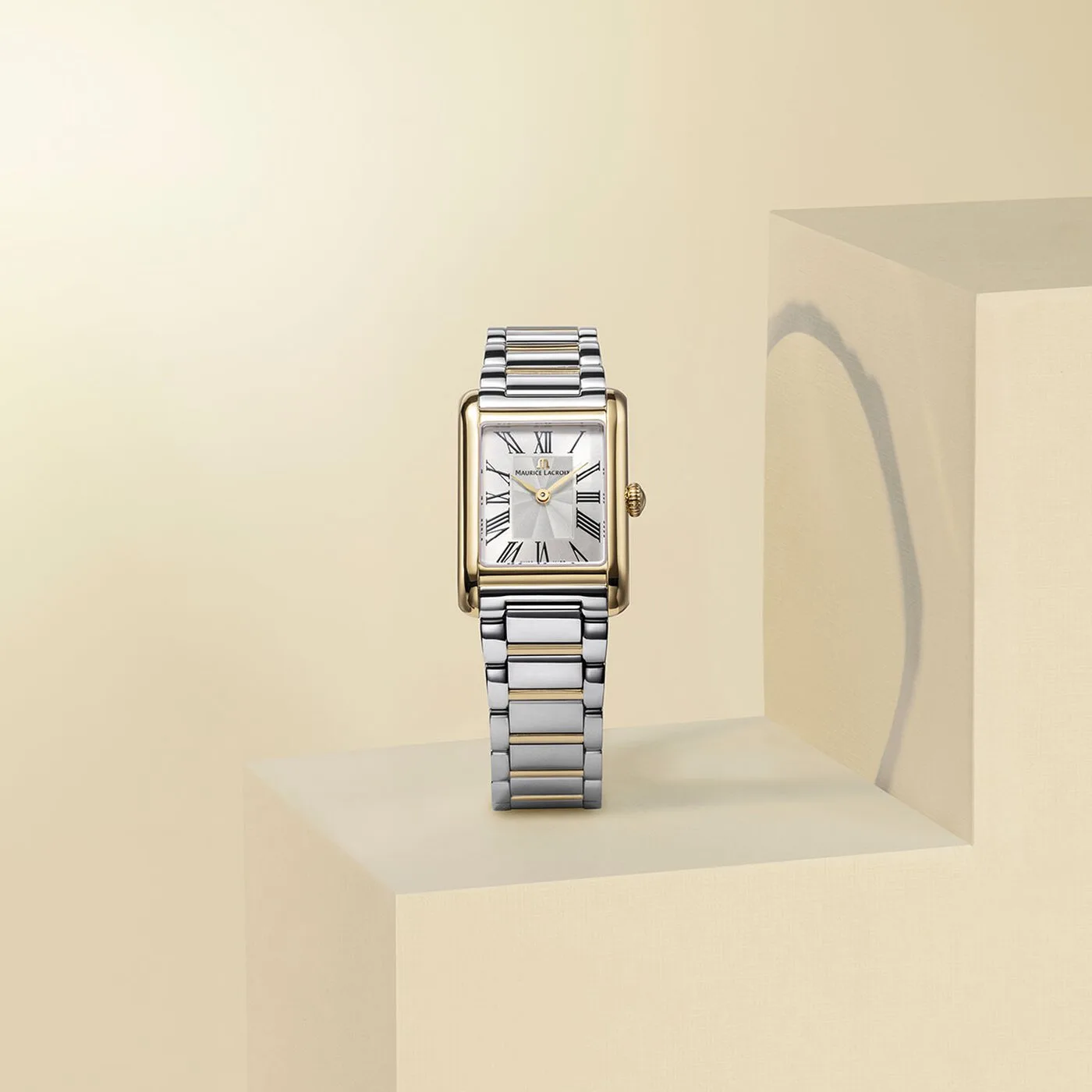 Maurice Lacroix Fiaba Square 24 x 34 mm Quarz Gelbgold-PVD bicolores Armband Damenuhr FA1205-PVY02-110-A
