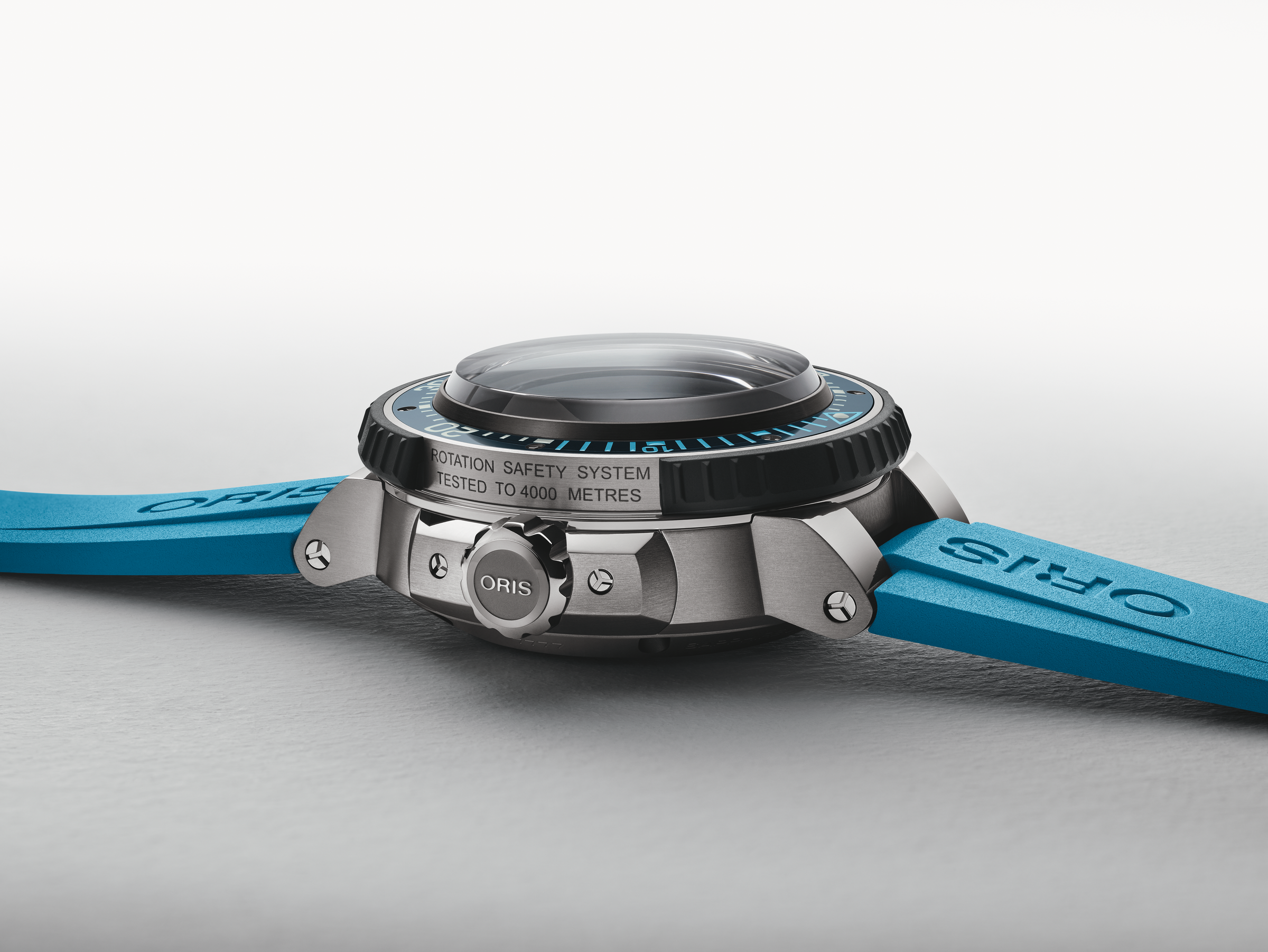 Oris Herrenuhr Aquis Pro