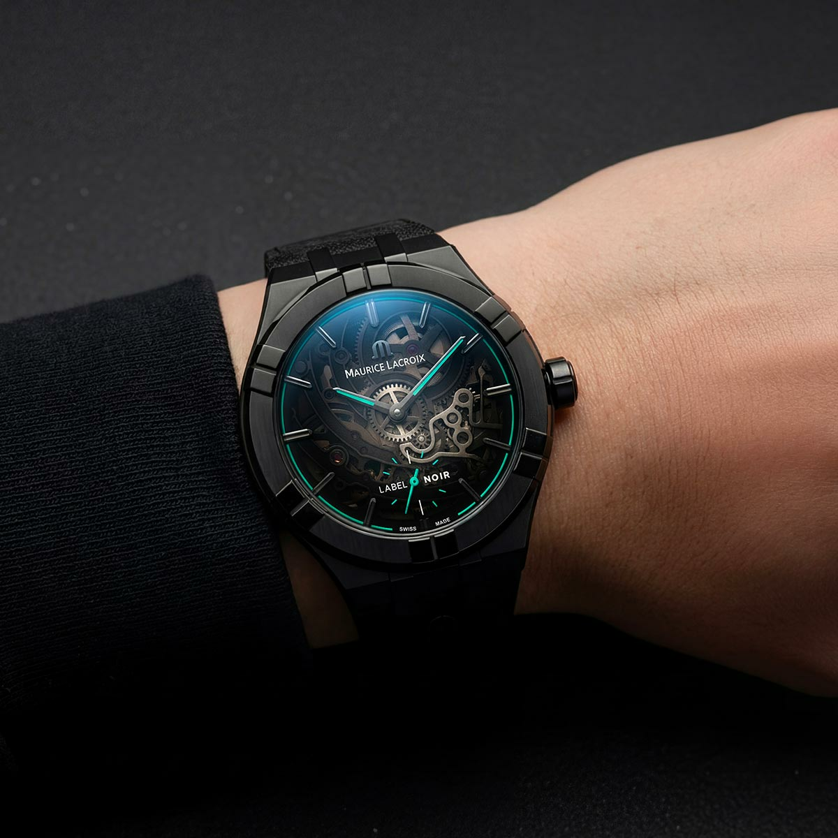 Maurice Lacroix Aikon Automatic Skeleton 45mm Label Noir, Limited Edition Herrenuhr AI6028-DLB0B-030-H