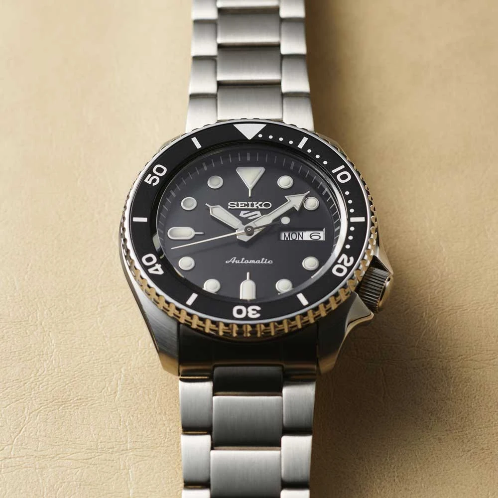 Seiko 5 Sports Style Automatic Herrenuhr SRPD55K1