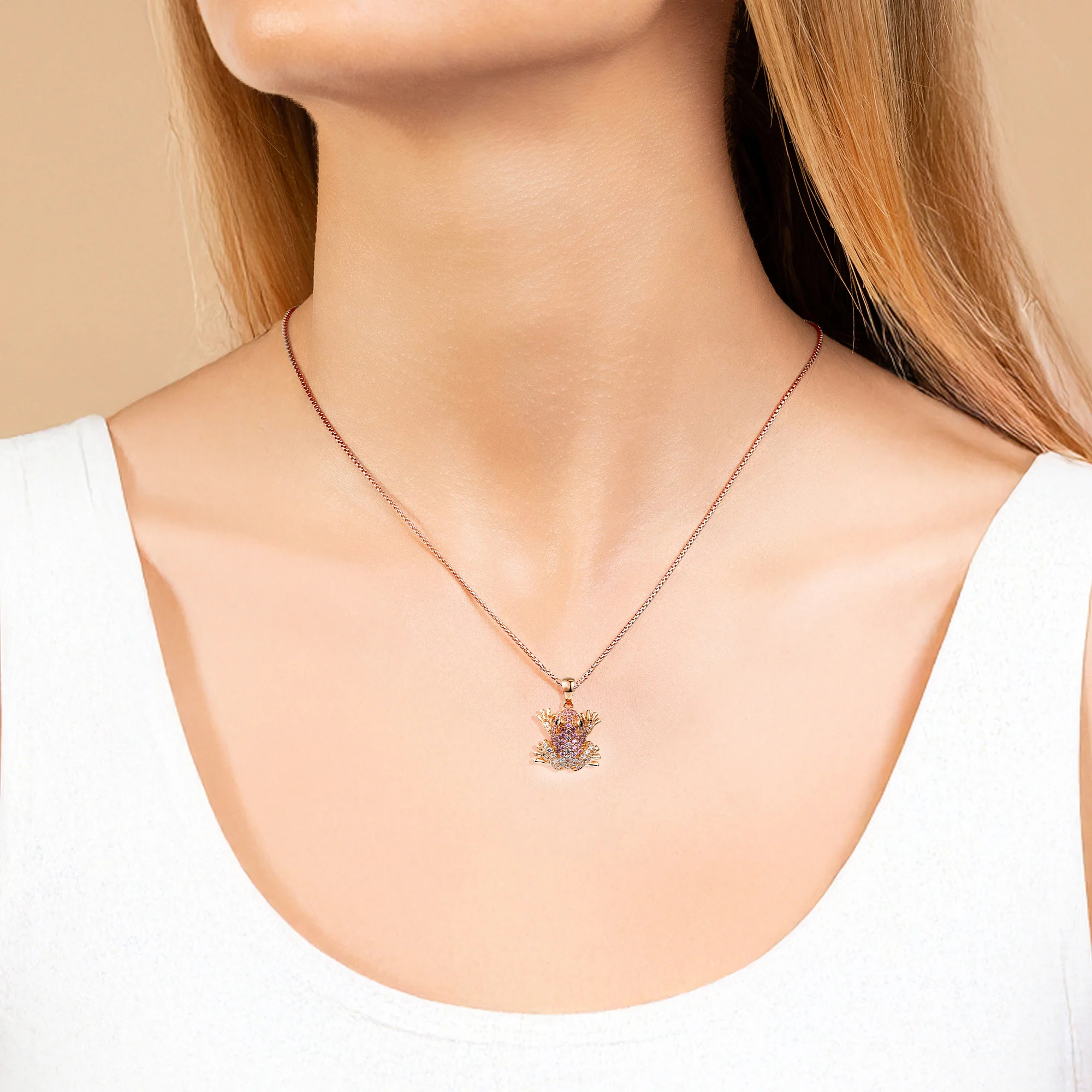Seinerzeit Anhänger Louisa Frosch Anhänger 18K Rosévergoldung, Rosatöne und weiße Zirkonia