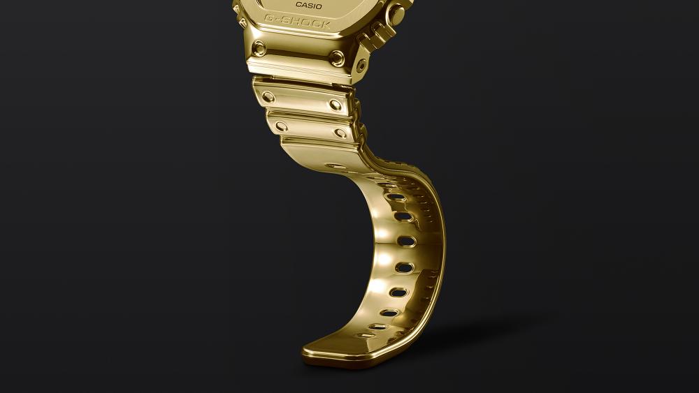 G-SHOCK Classic Herrenuhr GM-2100YMG-9AER