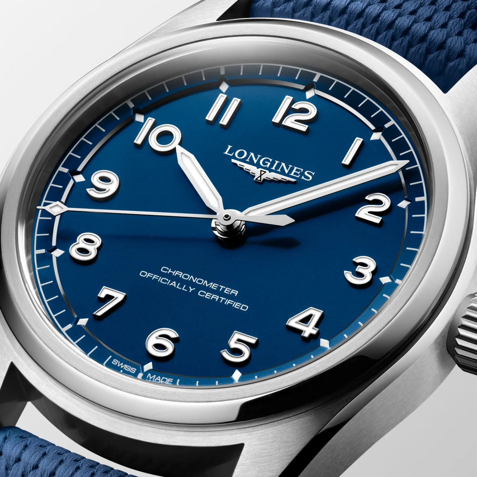 Longines Spirit Pilot Blau Kautschukband blau 39 mm Herrenuhr L3.809.4.93.9
