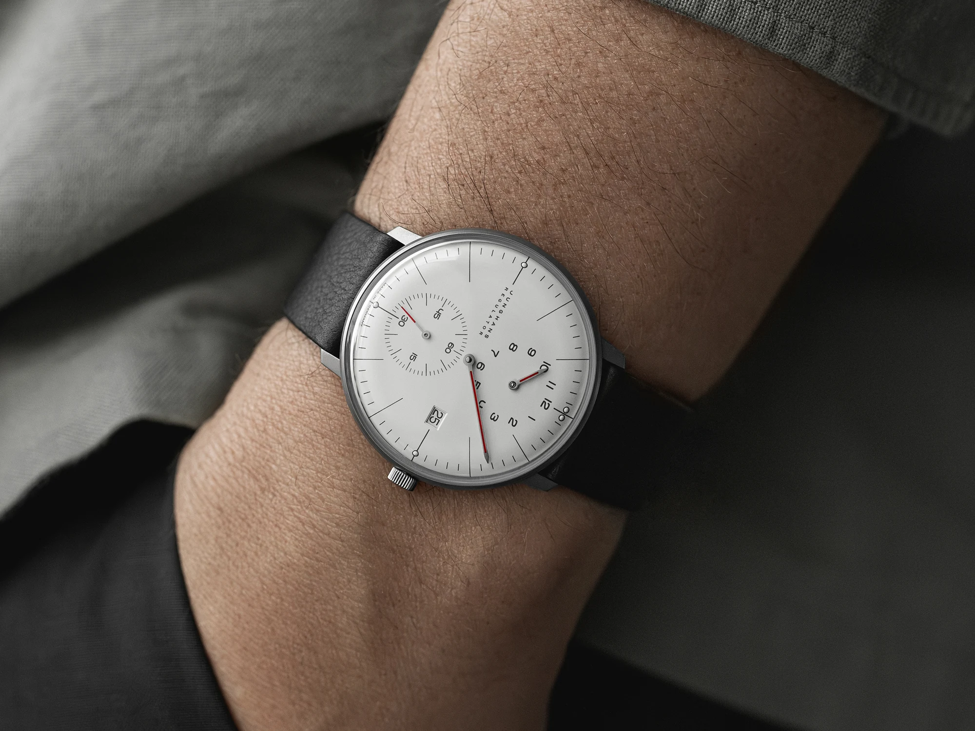 Junghans Max Bill Regulator Bauhaus Herrenuhr 27/4493.02