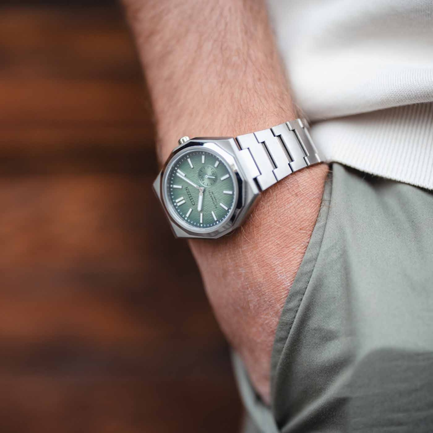 Citizen Super Titanium Zenshin 60 grün Herrenuhr NK5020-58X