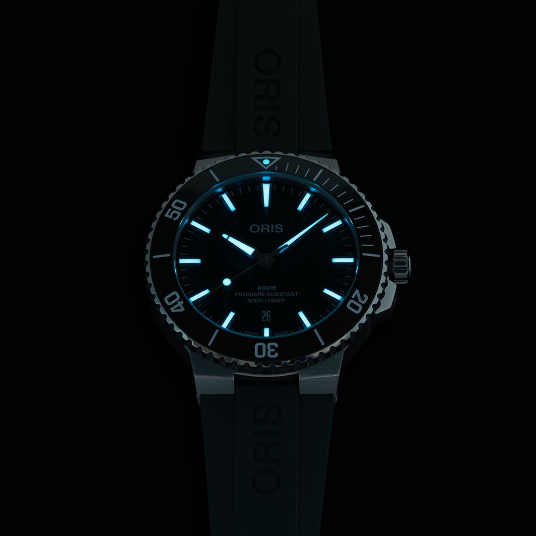 Oris Herrenuhr Aquis 01 733 7789 4157-07 4 23 37FC