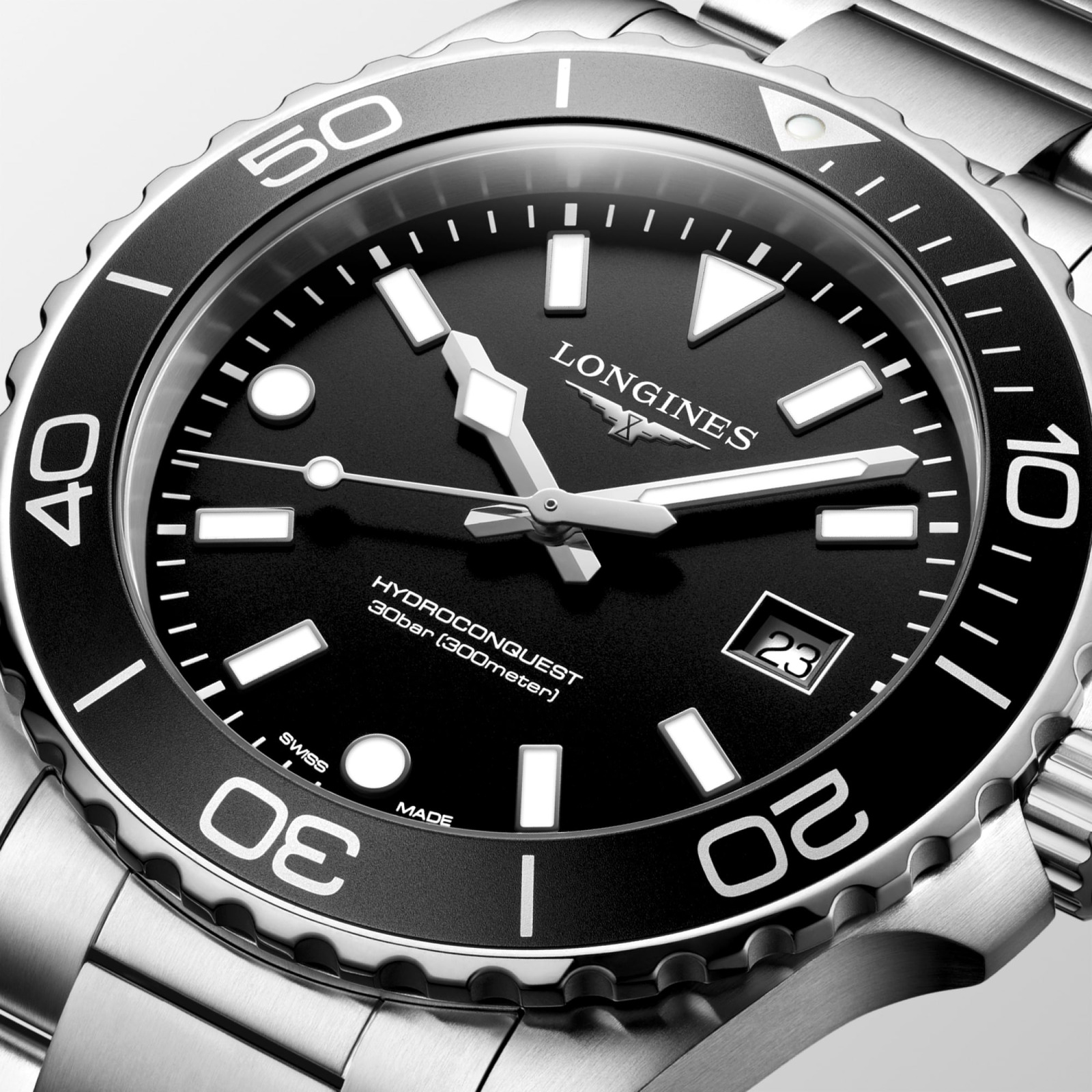 Longines HydroConquest 42 mm schwarz, Zifferblatt im Detail
