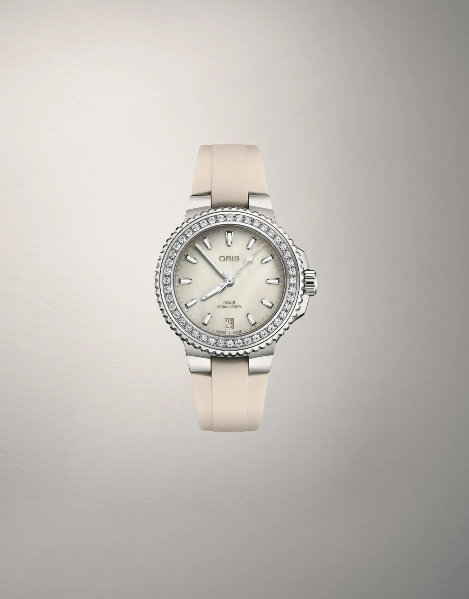 Oris Aquis Date Diamonds 36,5mm Kautschukband Damenuhr 01 733 7792 4956-07 4 19 61FC
